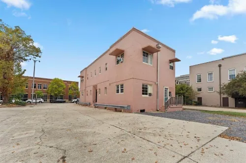 StayAE - Flamingo House Hotels in Baton Rouge