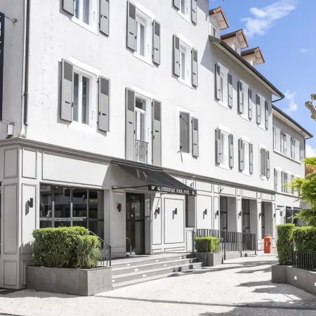 Allobroges Park Hôtel Отели в г. Анси