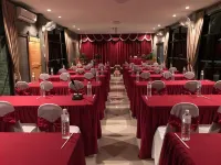 Yaowarate Sport Club and Resort Hotels in Mae Taeng District