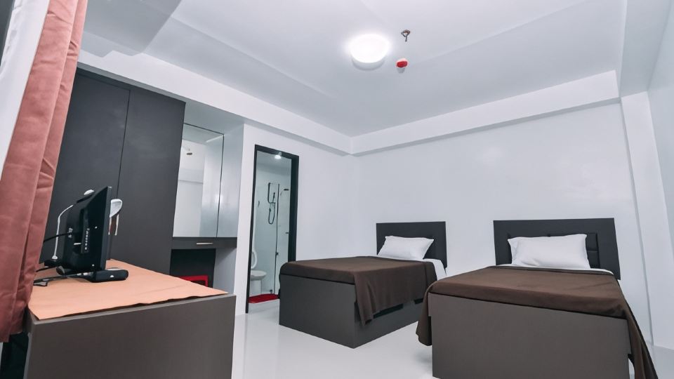 The Strand Suites and Dormitel