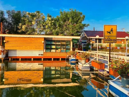 Rimbueng Resort Pranburi Отели рядом с достопримечательностью «Wat Wang Yao»