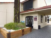 Burke & Wills Motor Inn Hotels in Booie