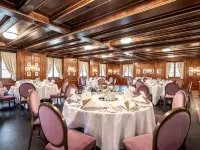 Chalet-Hotel Lodge - Swiss-Chalet Merlischachen Hotels in Root