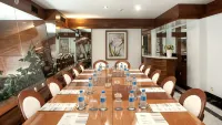 Acacia Suite Hotel