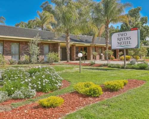 Two Rivers Motel Hoteles en Buronga