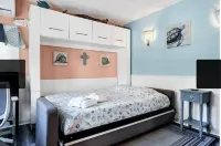 Charming Coastal Cottage Sleeps 4! Swimming, Fishing, Turtle Tours, Golf, Biking