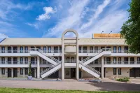 Premiere Classe Valenciennes Sud - Rouvignies Hotels in Romeries