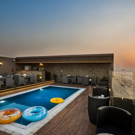 Naviti Warwick Dammam