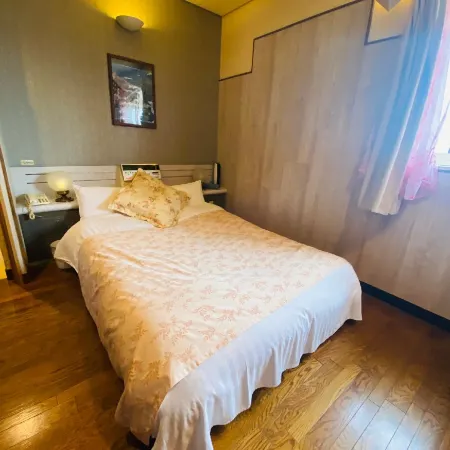 Hotel Vegas (Adult Only)
