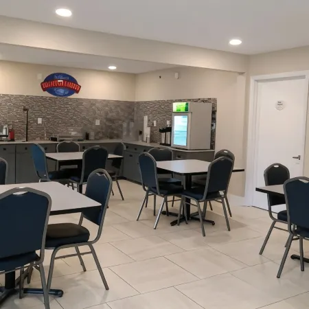 Baymont by Wyndham Lake Park Valdosta I75
