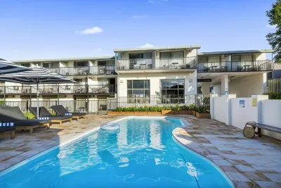 Kiama Shores Hotels near BIG4 Easts Beach Holiday Park