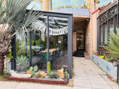 Ikhunhome Hotels in Donggang Town