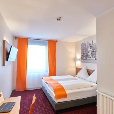 McDreams Hotel Mönchengladbach Hotels near Rheindahlen-Land