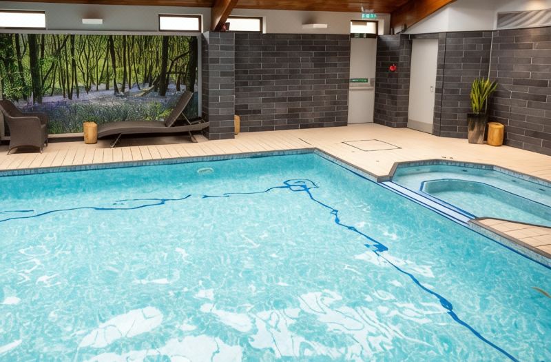 Burleigh Court Hotel and Leisure photo 5