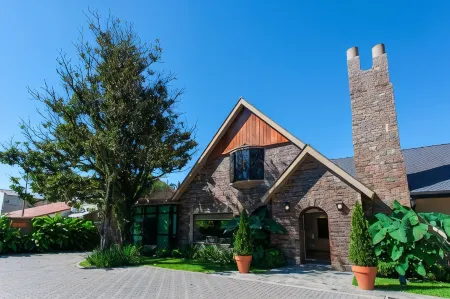 Howard Johnson by Wyndham Yerba Buena