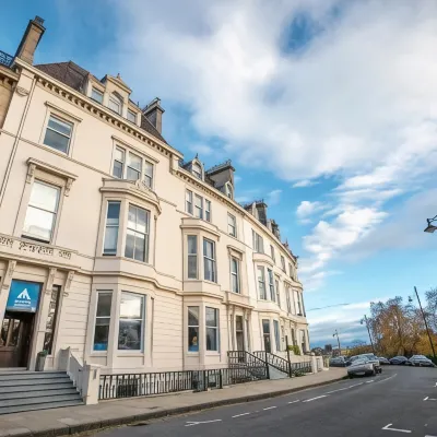Glasgow Youth Hostel ミッチェル図書館周辺のホテル