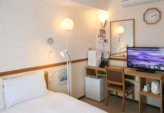 5. 토요코 인 오키..