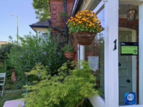 Anton Guest House Bed and Breakfast - ที่มีที่จอดรถ