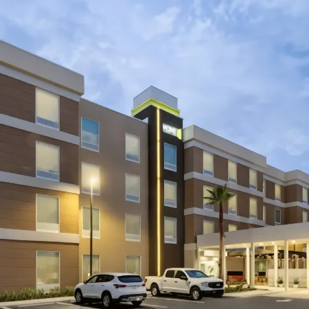 Home2 Suites by Hilton Orlando South Davenport Отели в г. Давенпорт