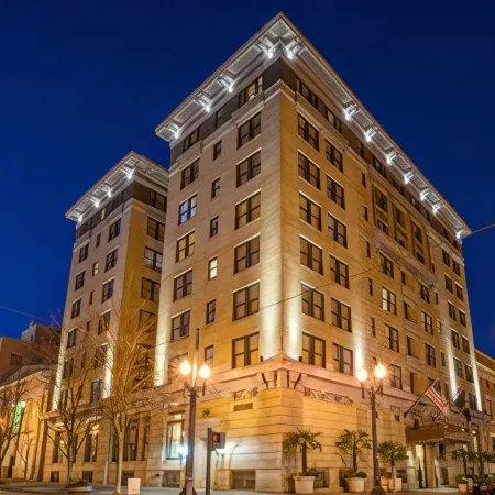 Hotel DeLuxe