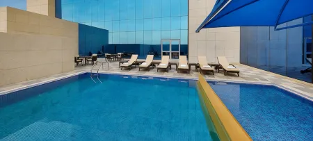 Hilton Garden Inn Tabuk Отели рядом с Аэропорт Табук