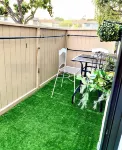 REMODELED 3 BEDROOM 2.5 BA. HOME ACROSS FROM PRIVATE BEACH OR WALK TO DOG BEACH! - WiFi