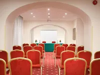 Hotel Pace Helvezia Hotels near Museum Capitolini