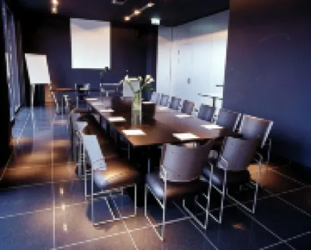 Kult Hotel