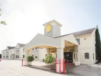 Days Inn by Wyndham Rosenberg Hotels in Rosenberg