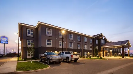 Best Western Plus Brandon Inn Отели в г. Брандон