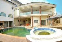 Royal Signature Suites and Apartments