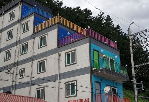 숙소 외관 전경