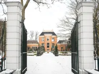 Budget Trianon Hotel