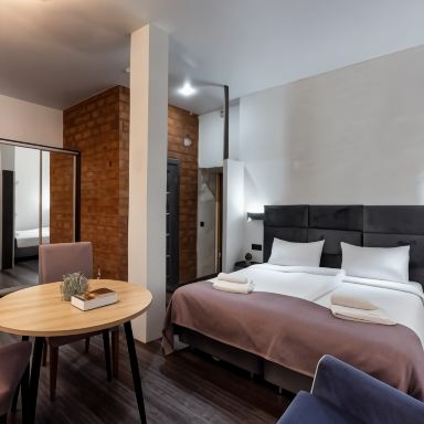 Nizhny Kanavinskaya Hotel