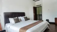 Rumah Bunda Resort Hotels in Cisarua Subdistrict