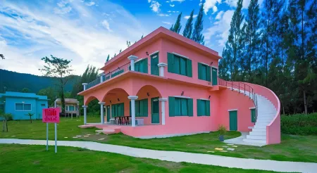 Rak Na Suan Pueng Resort Отели рядом с достопримечательностью «Suan Phueng»