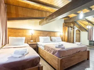 Hotel Mansarda Mestia