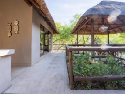 Raptors Lodge Hotels near Tshukudu Game Lodge