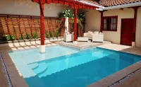 Hotel la Perla Leon - Pools