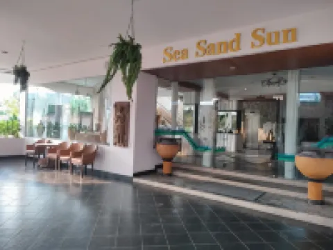 Accommodation Near Mae Ramphueng Beach Sea San Sun Condominium