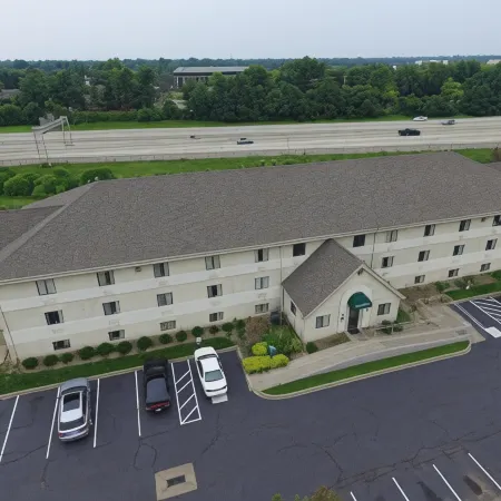 DuPont Suites - Louisville - St. Matthews