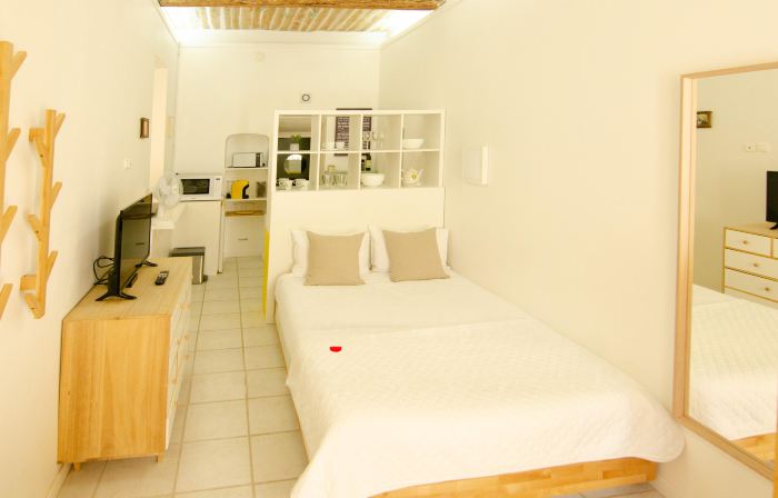 Clementine - Private Studio 50m from Centre Ville