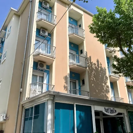 Hotel Blue Ribbon