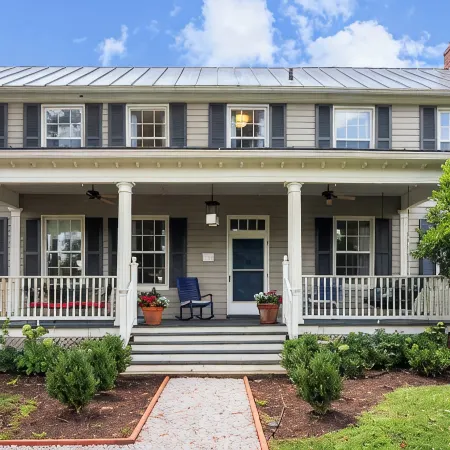 Historic spacious home in the heart of Upperville, VA