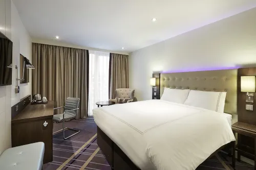 Premier Inn Regensburg City Centre - 3-Star