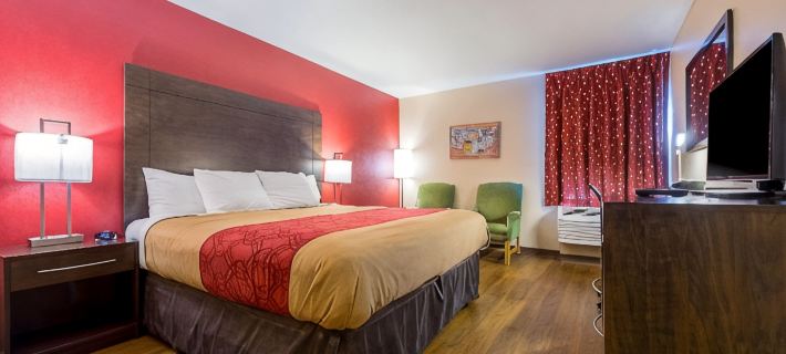Econo Lodge Hotels in Pierce County