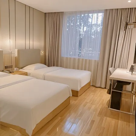 7Days Inn Hotel (Neijiang Longchang Xinhua Street)