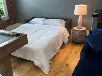 Swanky 1-bedroom loft apartment, located directly on Market street Hotels in Corning