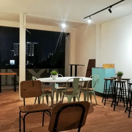 Pinx's Hostel