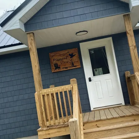 Pleasant View - A brand new riverfront getaway!